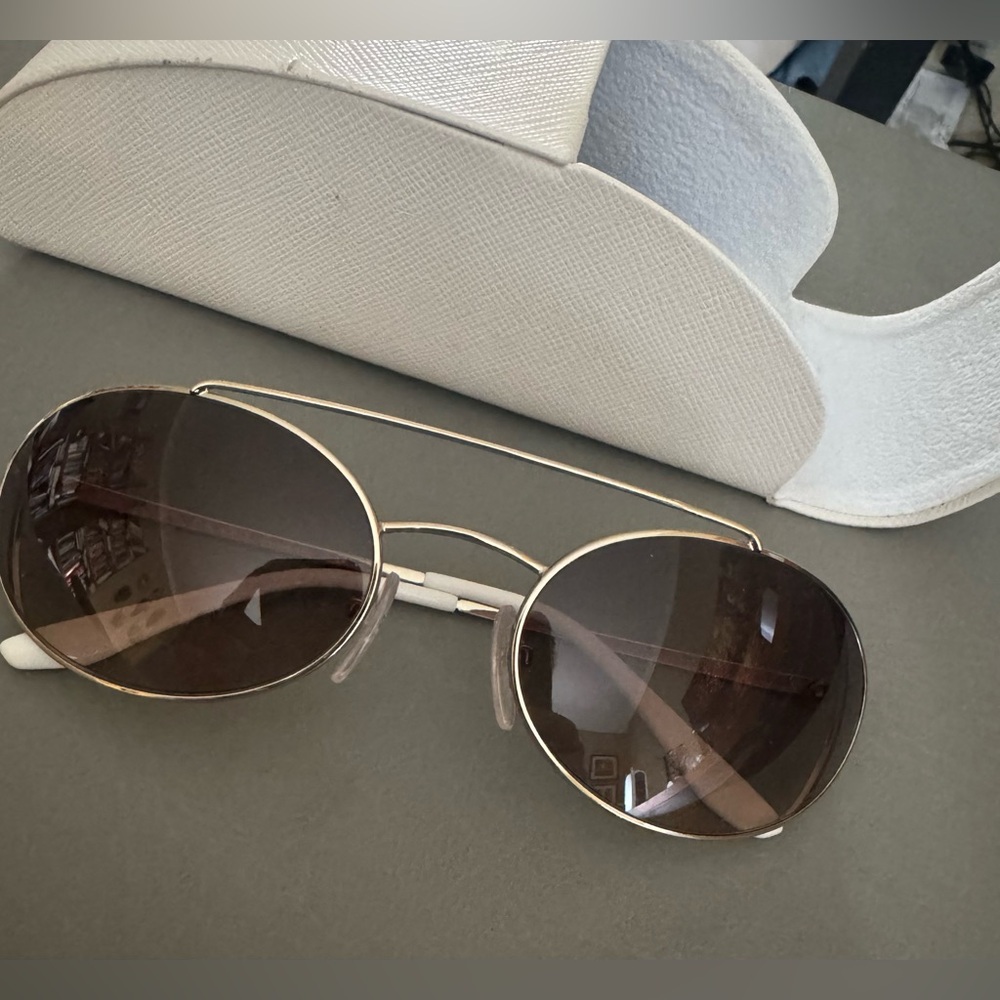 New Prada Sunglasses SPR66V - Picture 2 of 9